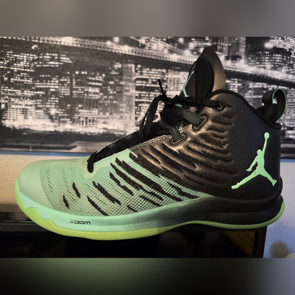 Nike Jordan Super fly 5 size 12.5